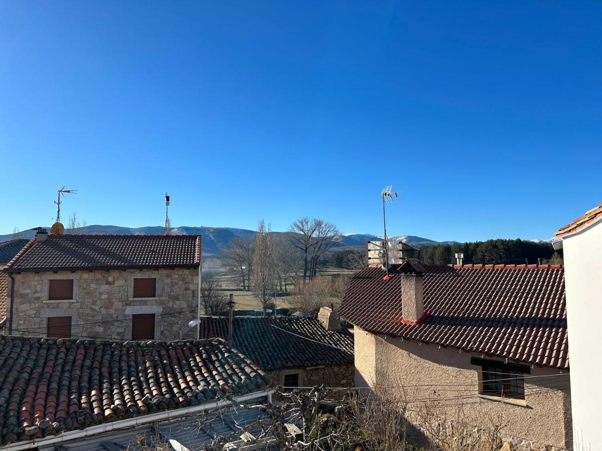 El Desvan De Gredos นาวาร์เรดอนดา เด เกรโดส ภายนอก รูปภาพ